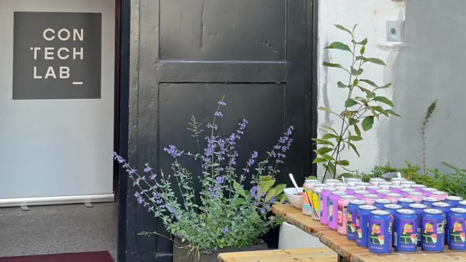 Event Hos CTL Med Drikkevarer Og Blomster